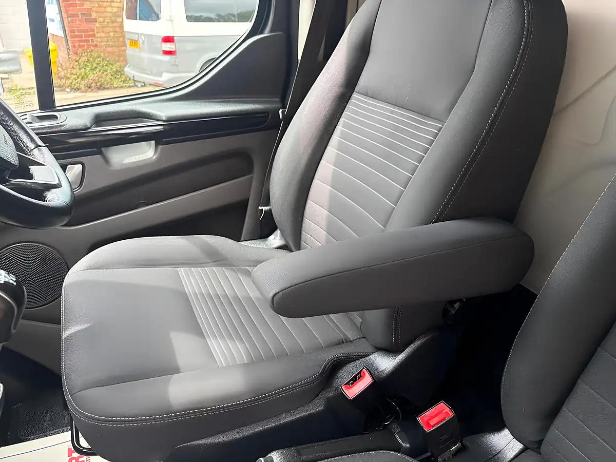 Used 2022 Ford Transit Custom Limited Grey - Interior and Exterior details 20