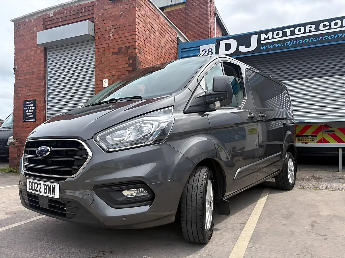 Used 2022 Ford Transit Custom Limited Grey - Interior and Exterior details 3