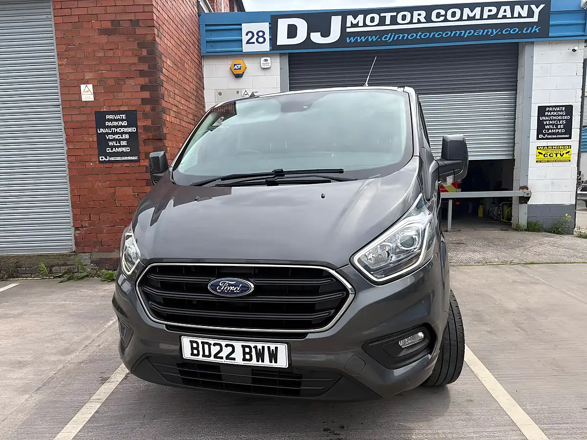 Used 2022 Ford Transit Custom Limited Grey - Interior and Exterior details 7