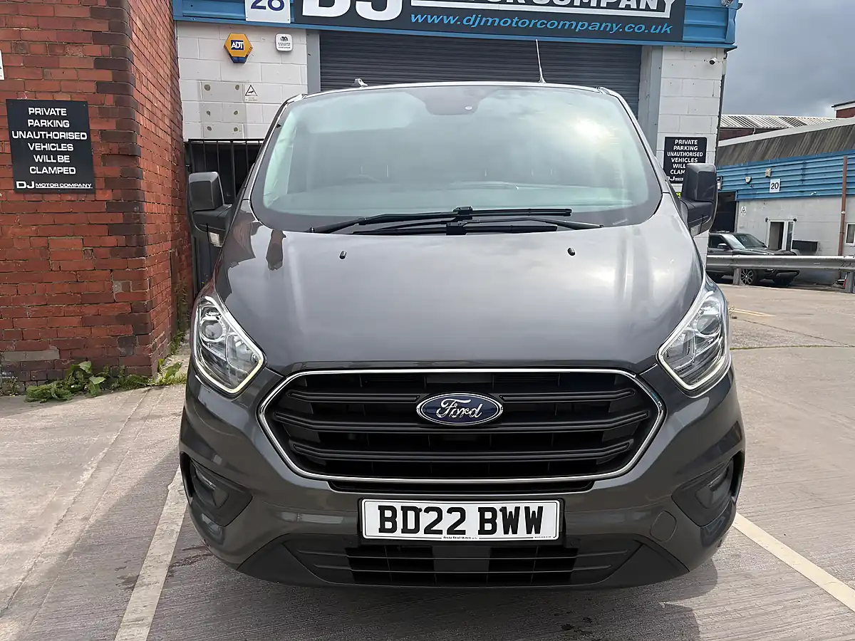 Used 2022 Ford Transit Custom Limited Grey - Interior and Exterior details 8