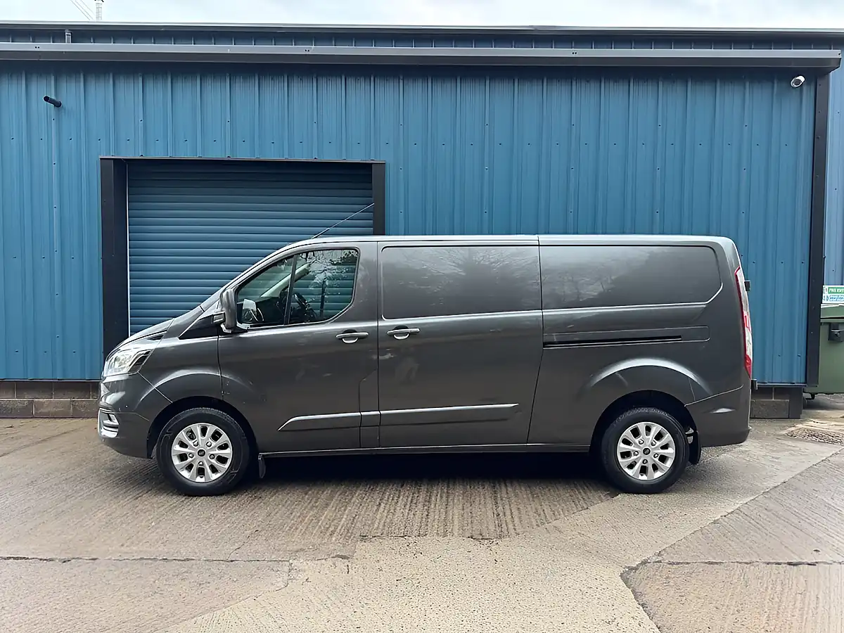 Used 2022 Ford Transit Custom Limited Grey - Interior and Exterior details 7