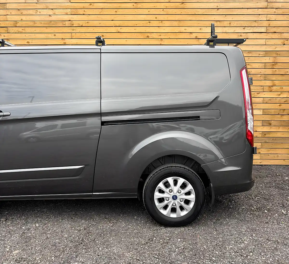 Used 2022 Ford Transit Custom Limited Grey - Interior and Exterior details 10