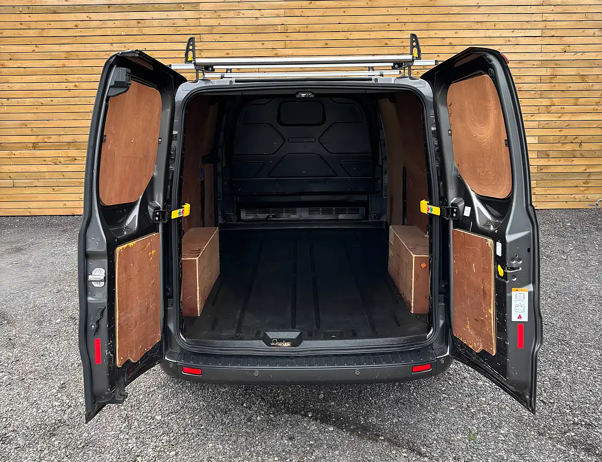 Used 2022 Ford Transit Custom Limited Grey - Interior and Exterior details 18