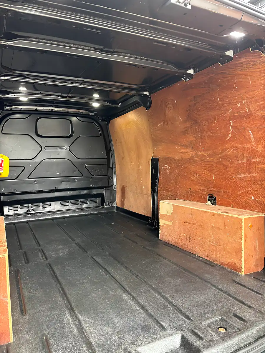 Used 2022 Ford Transit Custom Limited Grey - Interior and Exterior details 19