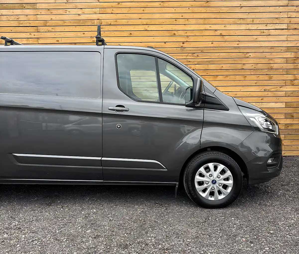 Used 2022 Ford Transit Custom Limited Grey - Interior and Exterior details 3