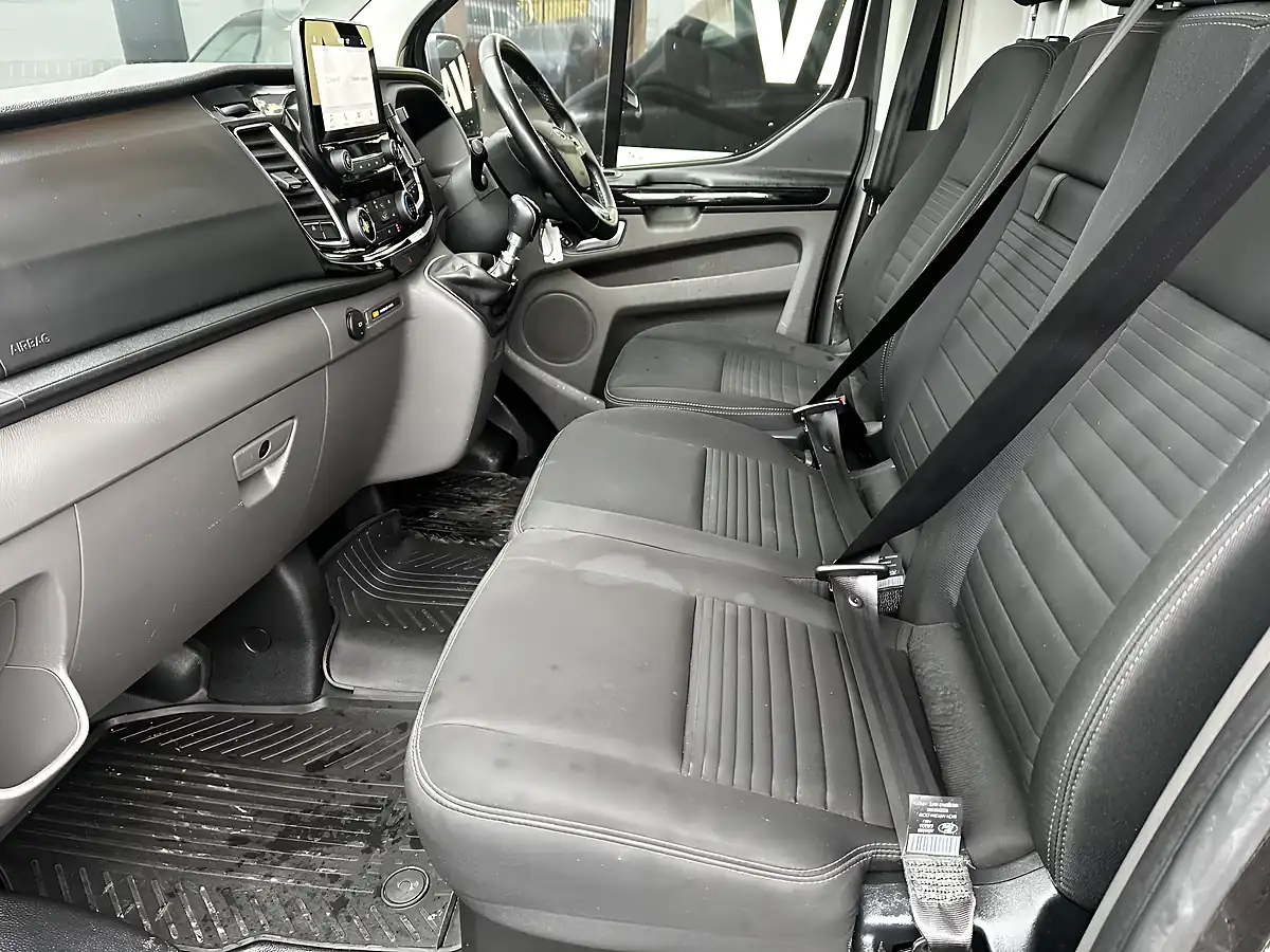 Used 2022 Ford Transit Custom Limited Grey - Interior and Exterior details 4