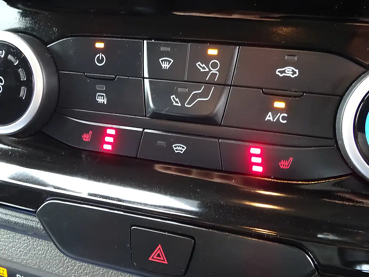 Used 2022 Ford Transit Custom Limited L1 H1 Swb Grey - Interior and Exterior details 12
