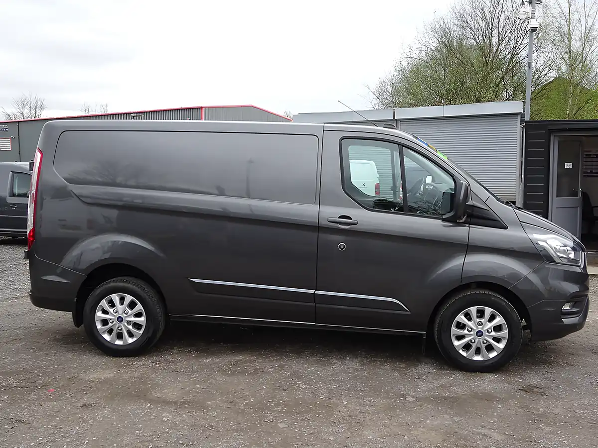 Used 2022 Ford Transit Custom Limited L1 H1 Swb Grey - Interior and Exterior details 9