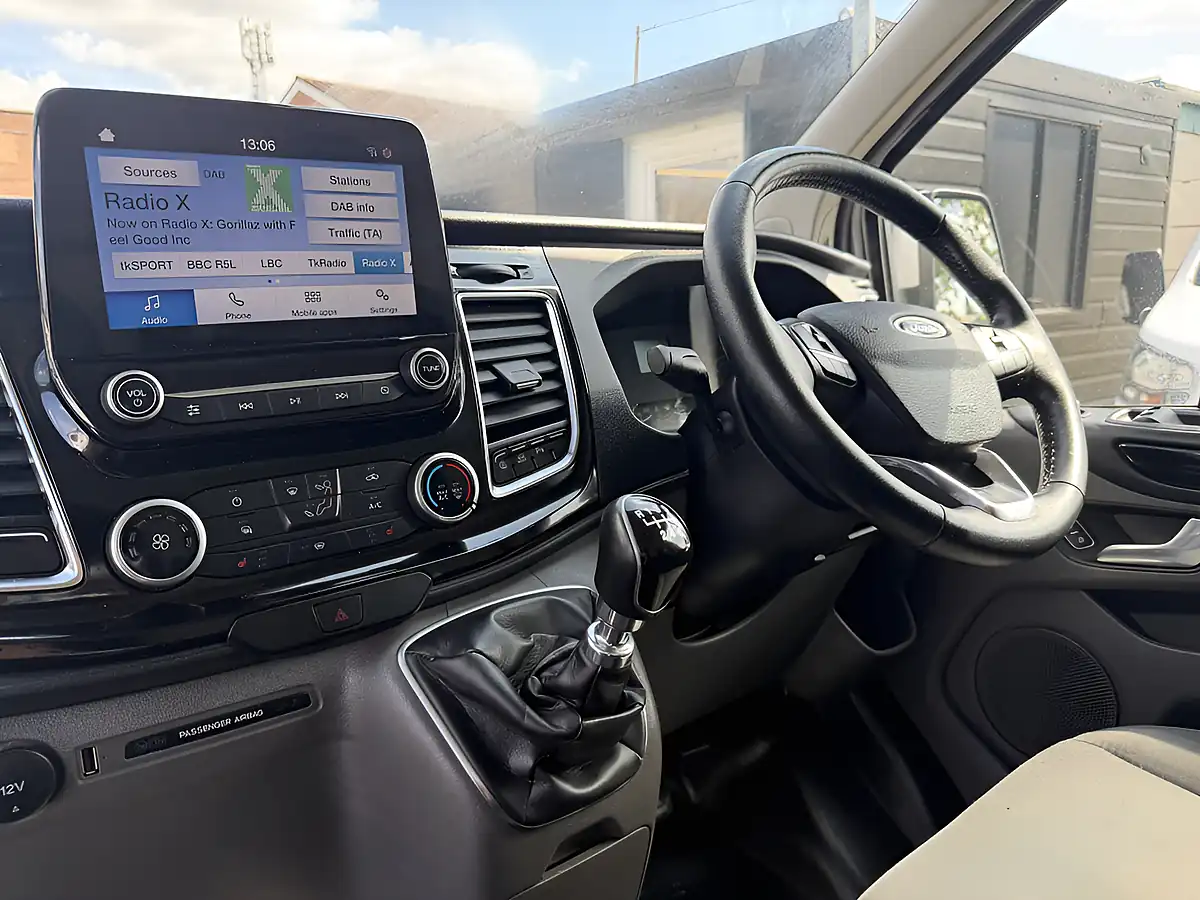 Used 2022 Ford Transit Custom Limited L1 H1 (swb) Moondust Silver - Interior and Exterior details 15