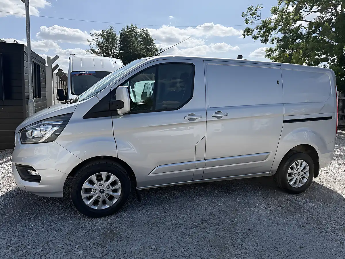 Used 2022 Ford Transit Custom Limited L1 H1 (swb) Moondust Silver - Interior and Exterior details 6