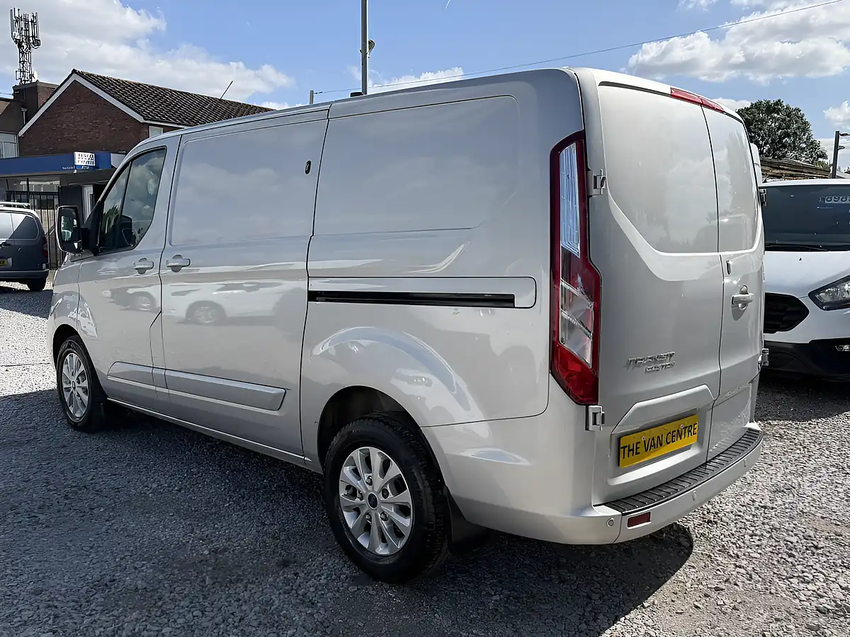 Used 2022 Ford Transit Custom Limited L1 H1 (swb) Moondust Silver - Interior and Exterior details 8