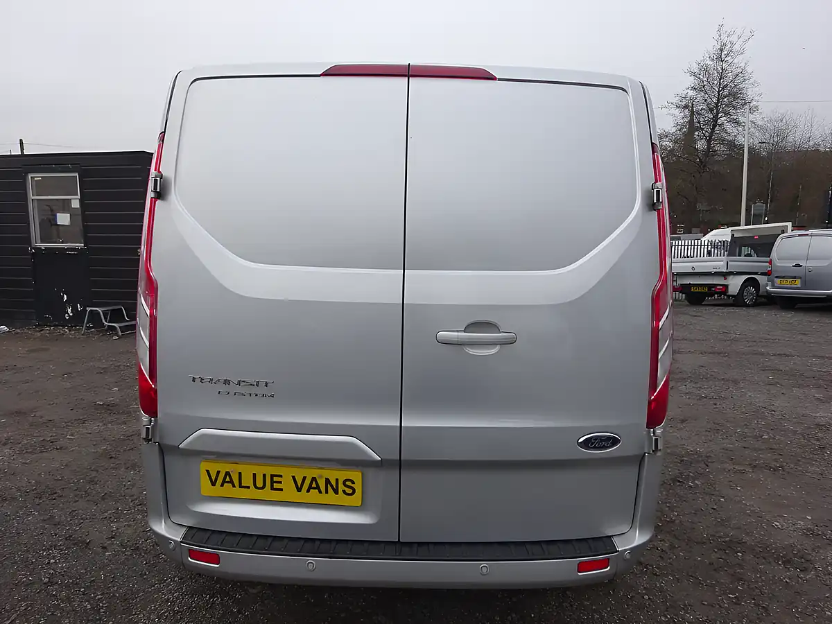 Used 2022 Ford Transit Custom Limited L1 H1 (swb) Silver - Interior and Exterior details 14