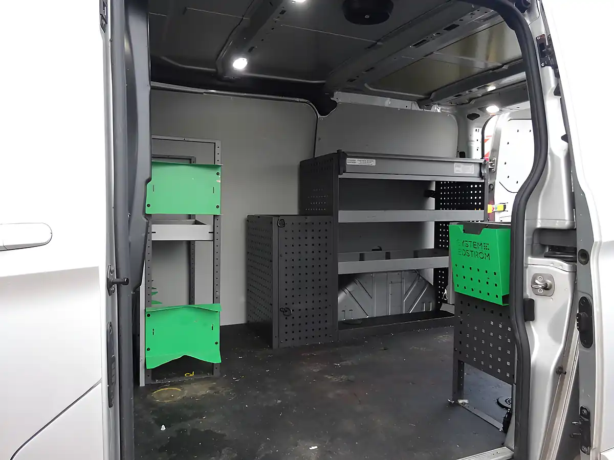 Used 2022 Ford Transit Custom Limited L1 H1 (swb) Silver - Interior and Exterior details 17