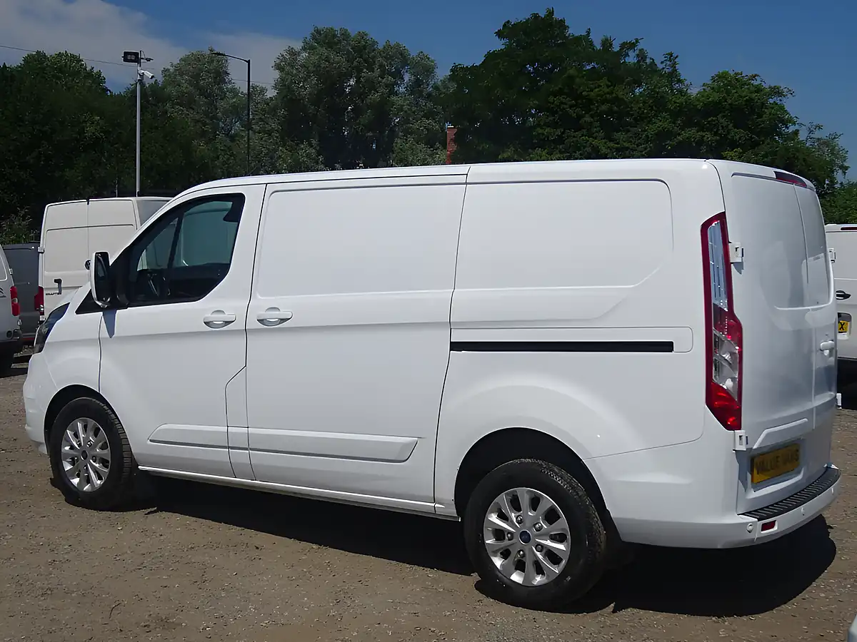 Used 2022 Ford Transit Custom Limited L1 H1 (swb) White - Interior and Exterior details 16