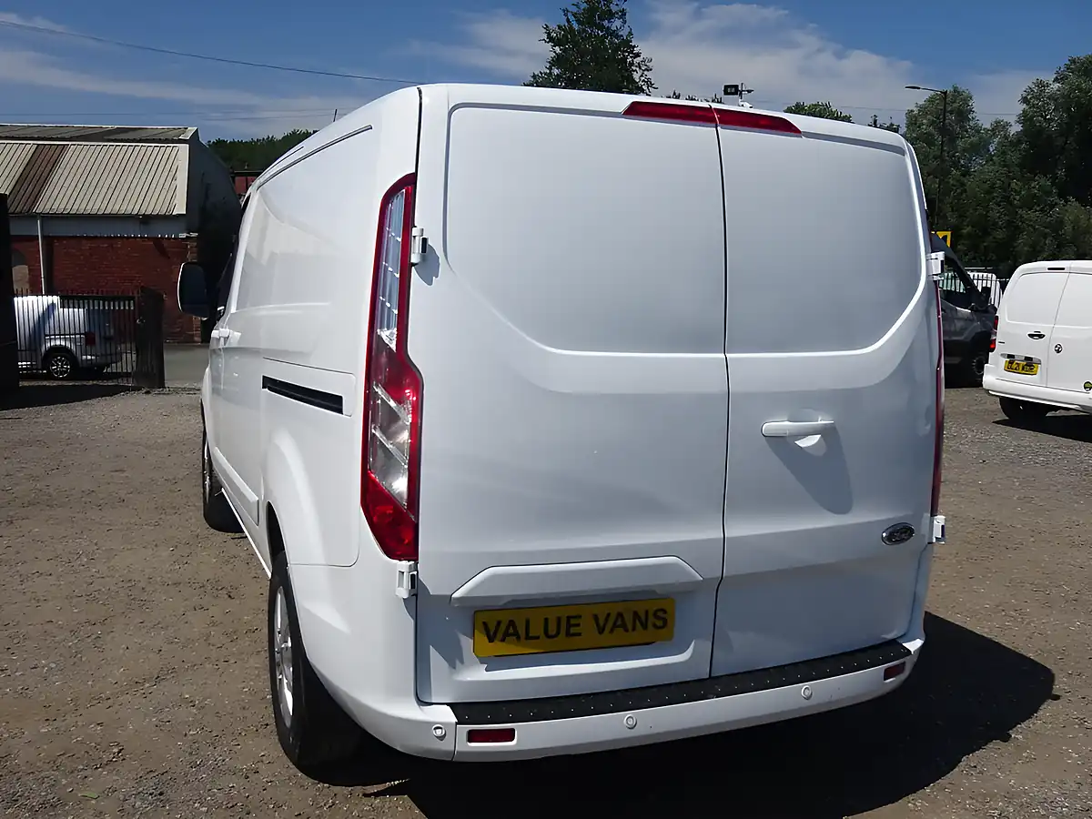 Used 2022 Ford Transit Custom Limited L1 H1 (swb) White - Interior and Exterior details 18