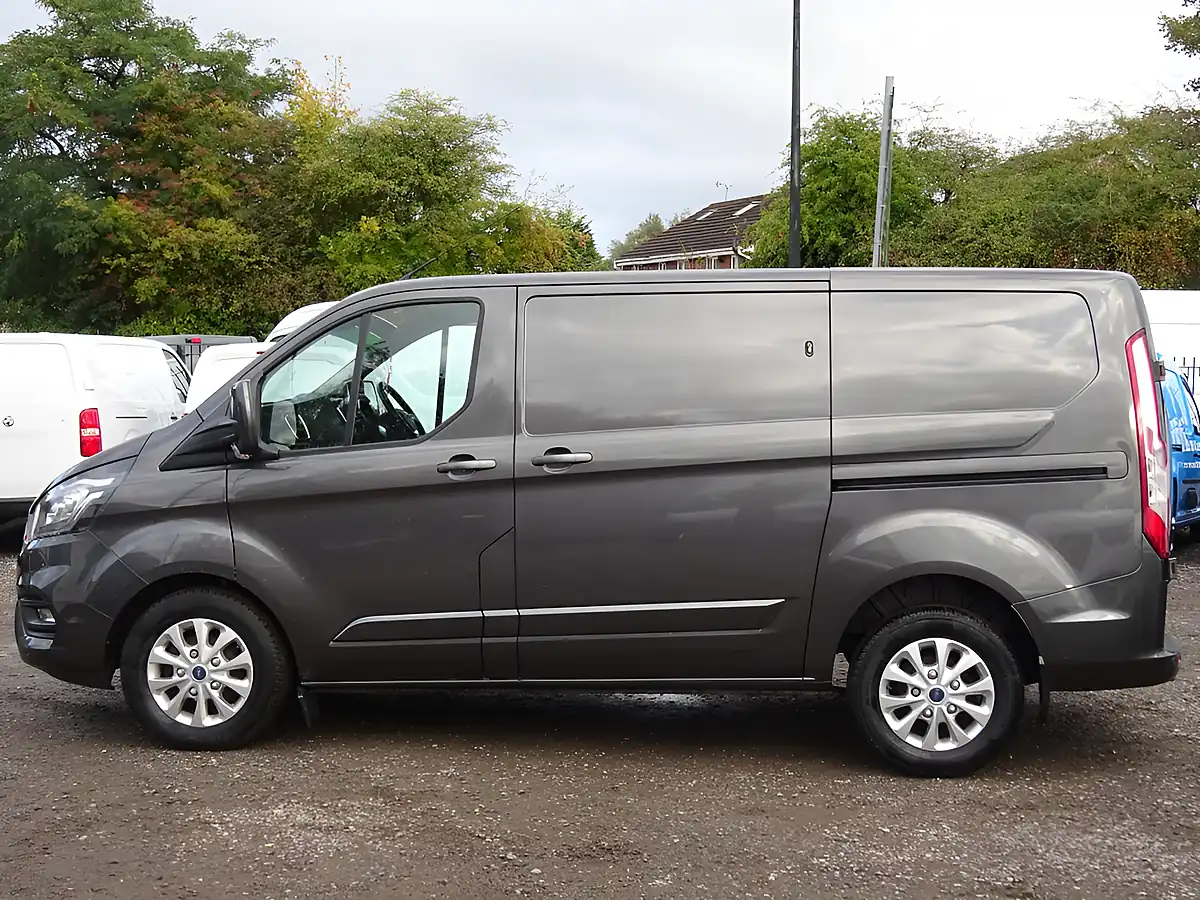 Used 2022 Ford Transit Custom Limited L1 (swb) Grey - Interior and Exterior details 9