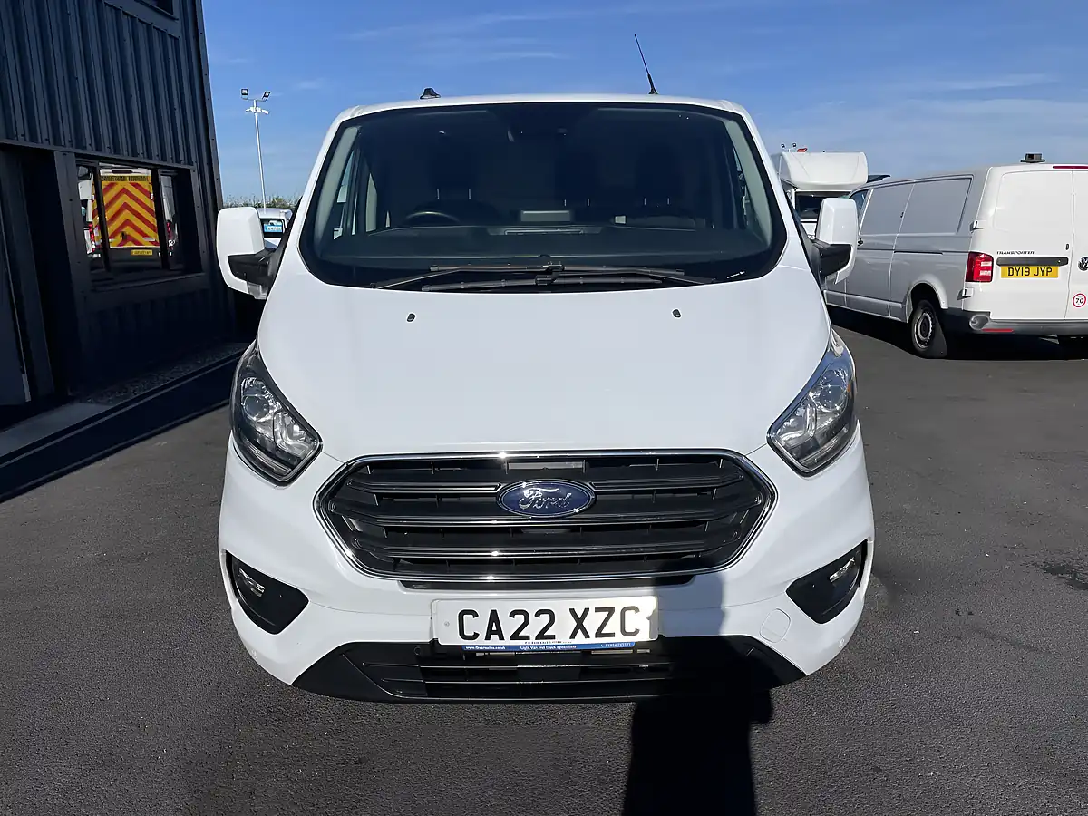 Used 2022 Ford Transit Custom Limited Lwb White - Interior and Exterior details 3
