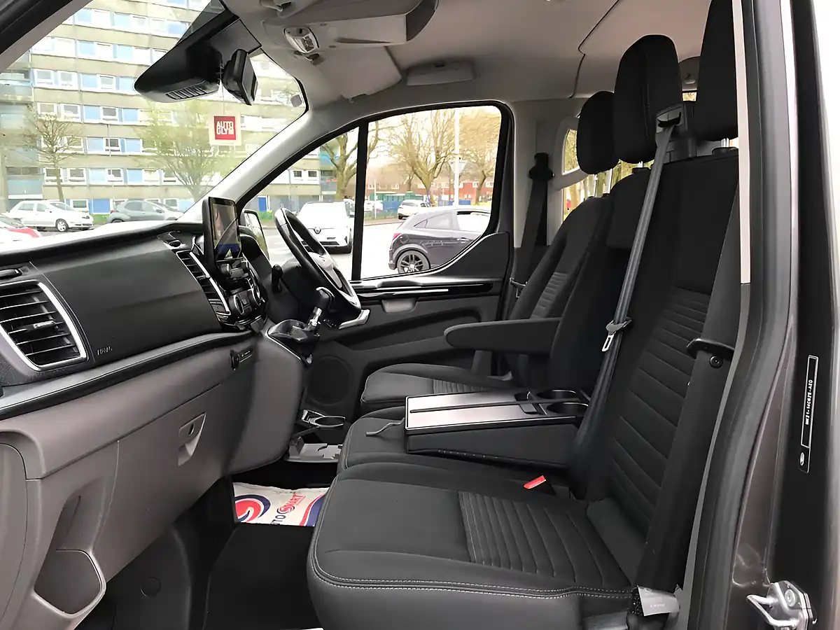 Used 2022 Ford Transit Custom Limited Magnetic Grey - Interior and Exterior details 20
