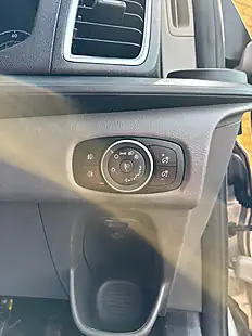 Used 2022 Ford Transit Custom Limited Moondust Silver - Interior and Exterior details 17