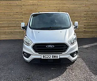 Used 2022 Ford Transit Custom Limited Moondust Silver - Interior and Exterior details 8