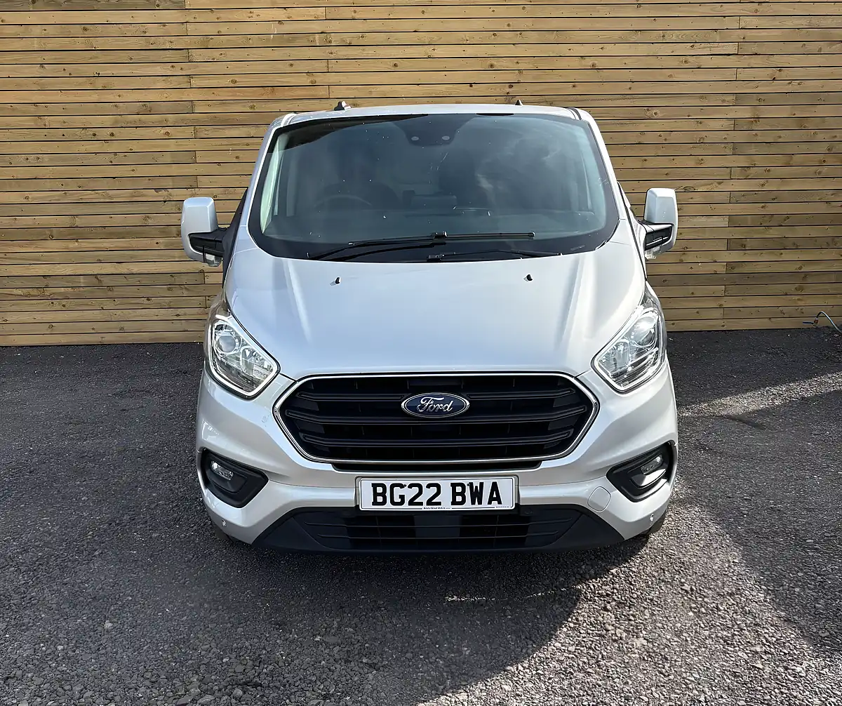 Used 2022 Ford Transit Custom Limited Moondust Silver - Interior and Exterior details 8