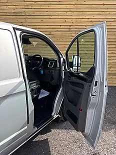 Used 2022 Ford Transit Custom Limited Moondust Silver - Interior and Exterior details 9