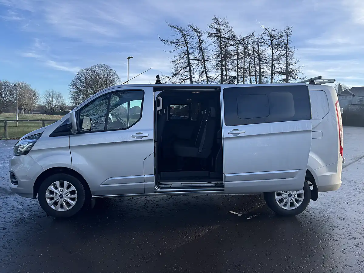 Used 2022 Ford Transit Custom Limited Moondust Silver - Interior and Exterior details 12