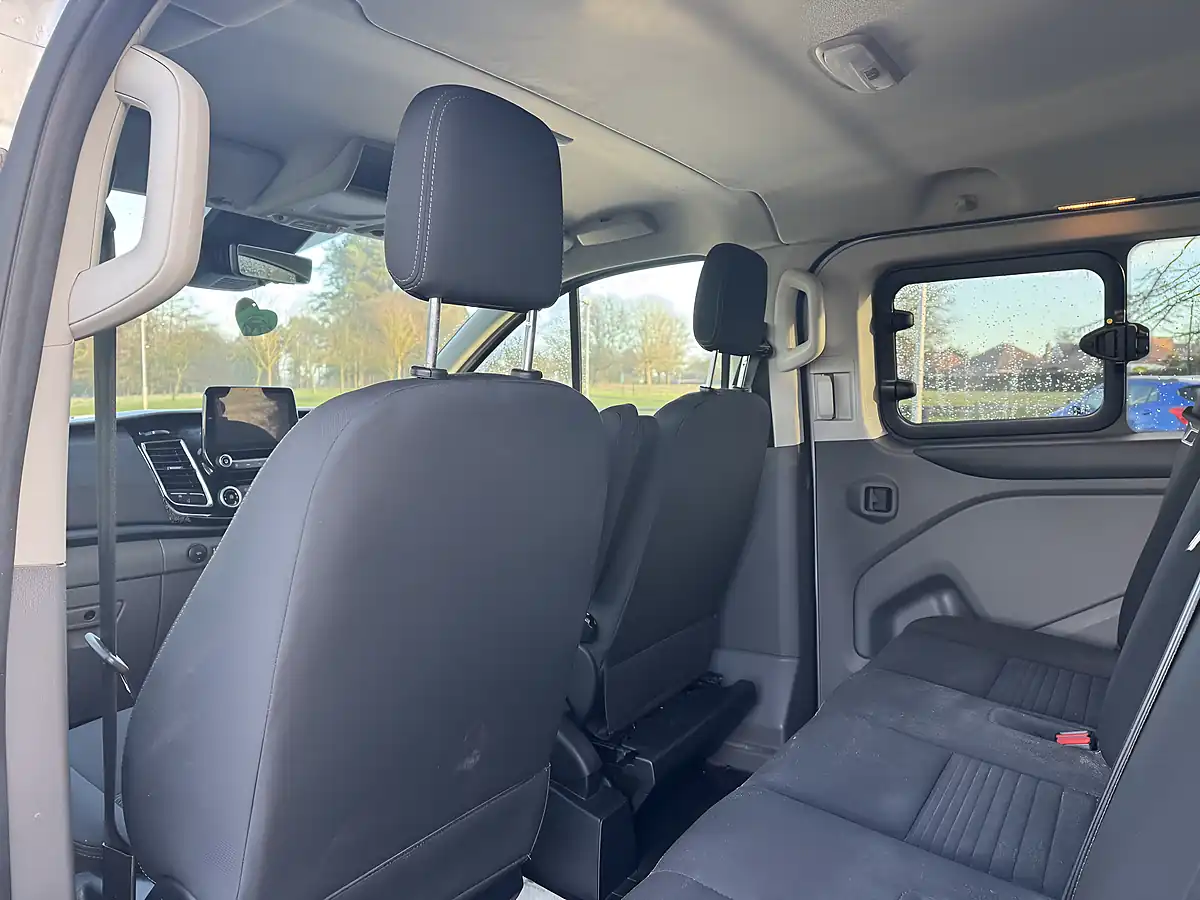 Used 2022 Ford Transit Custom Limited Moondust Silver - Interior and Exterior details 14