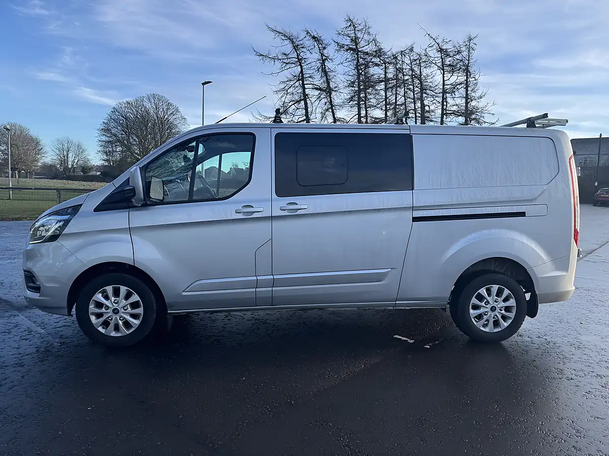 Used 2022 Ford Transit Custom Limited Moondust Silver - Interior and Exterior details 4