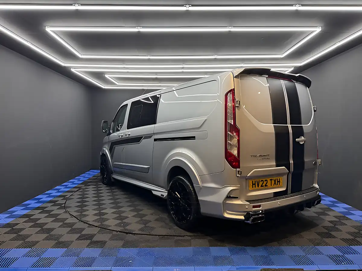 Used 2022 Ford Transit Custom Limited Moondust Silver - Interior and Exterior details 18