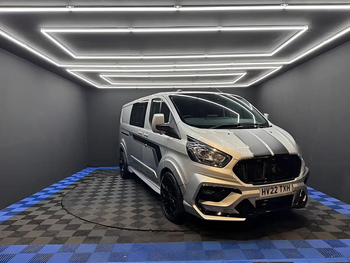 Used 2022 Ford Transit Custom Limited Moondust Silver - Interior and Exterior details 3