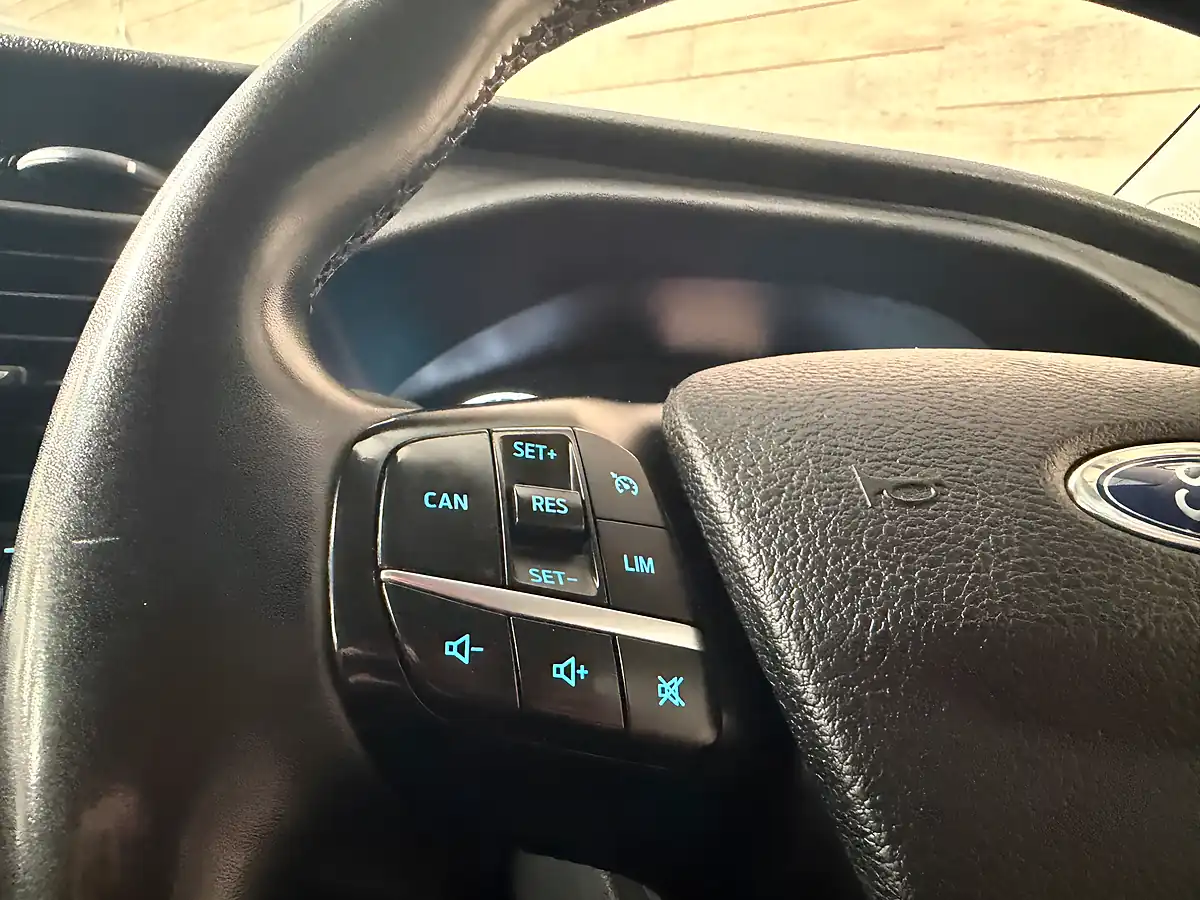 Used 2022 Ford Transit Custom Limited Moondust Silver - Interior and Exterior details 18