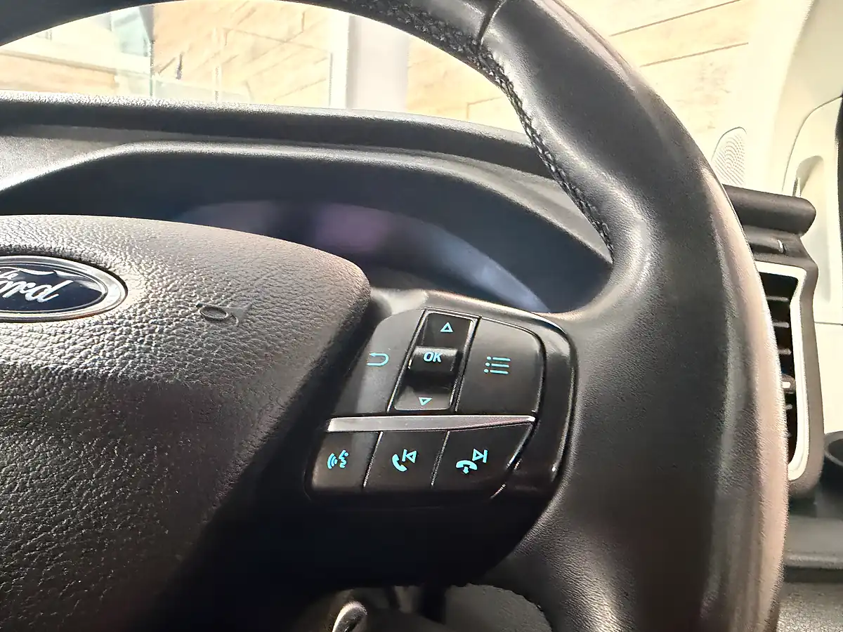 Used 2022 Ford Transit Custom Limited Moondust Silver - Interior and Exterior details 19