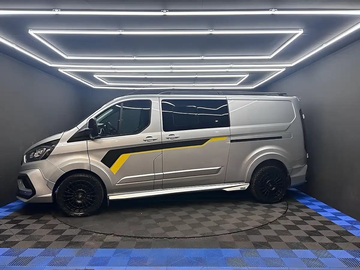 Used 2022 Ford Transit Custom Limited Silver - Interior and Exterior details 10