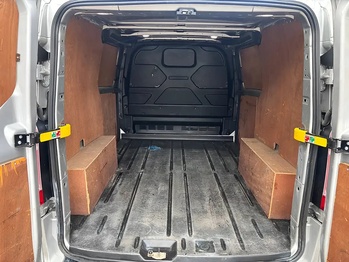 Used 2022 Ford Transit Custom Limited Silver - Interior and Exterior details 19