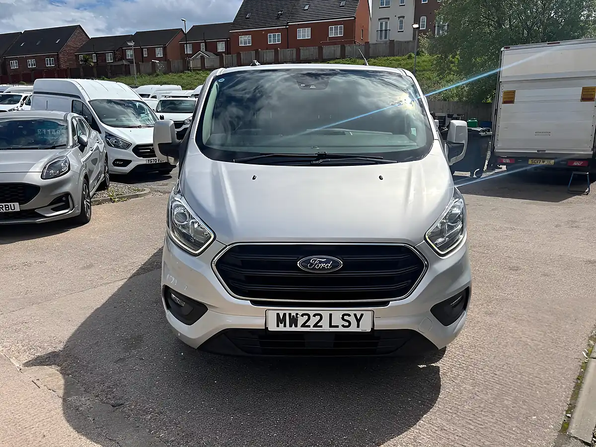 Used 2022 Ford Transit Custom Limited Silver - Interior and Exterior details 4