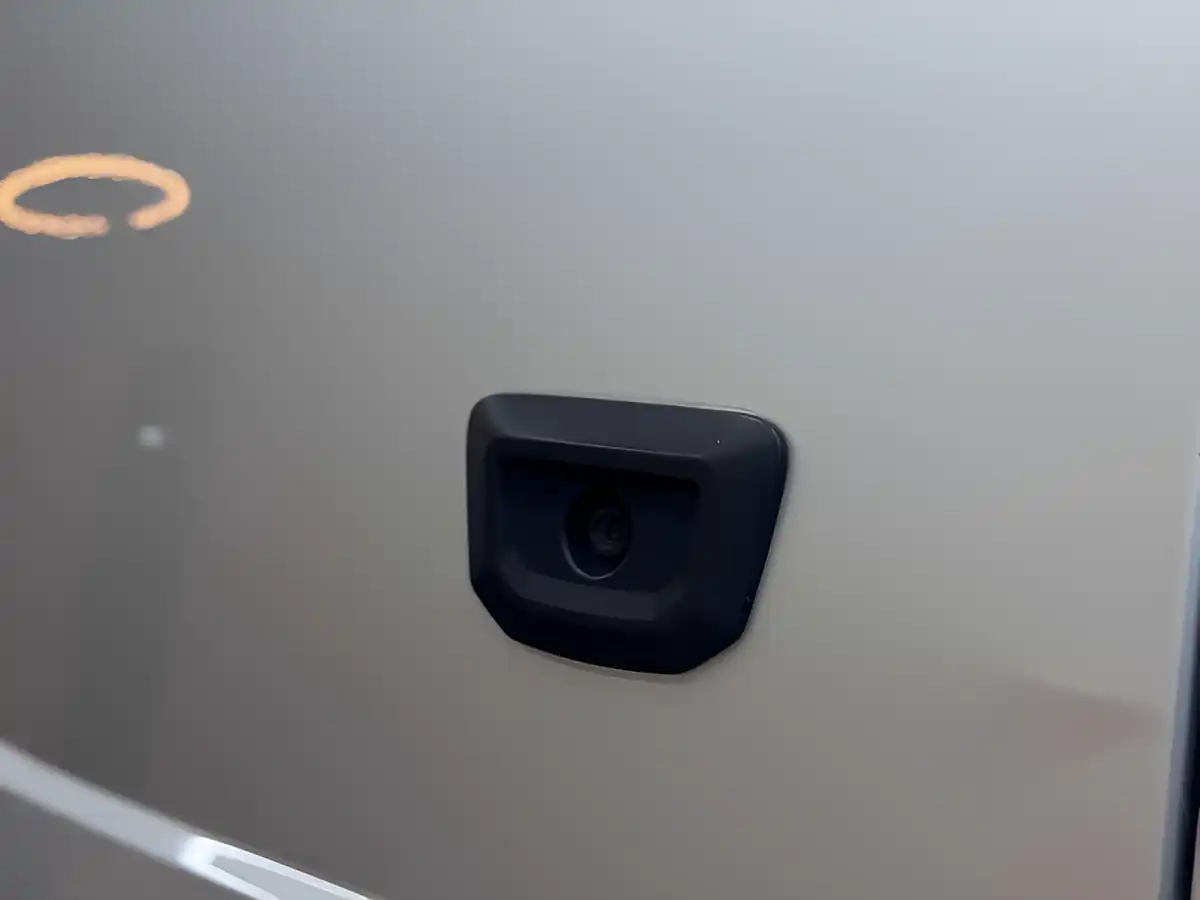 Used 2022 Ford Transit Custom Limited Silver - Interior and Exterior details 13