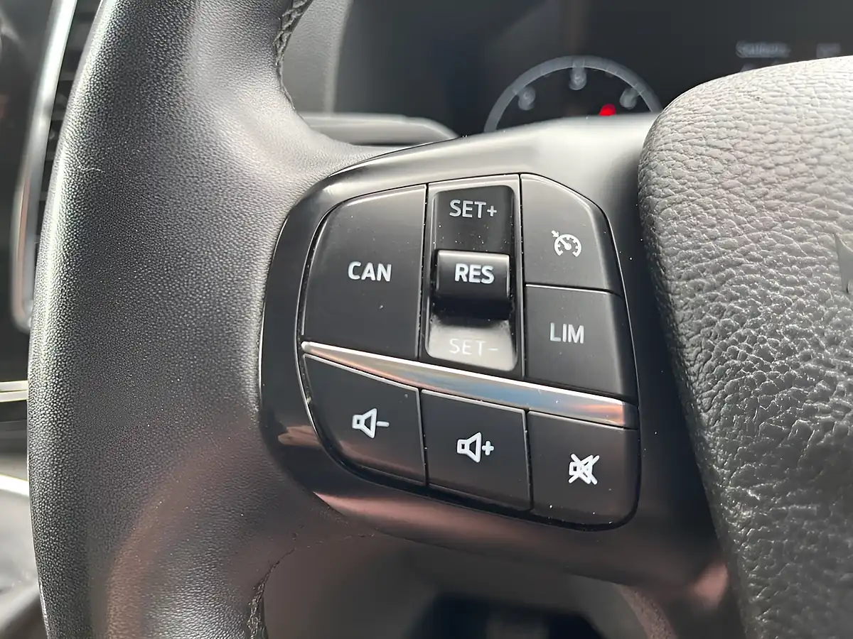 Used 2022 Ford Transit Custom Limited Silver - Interior and Exterior details 14