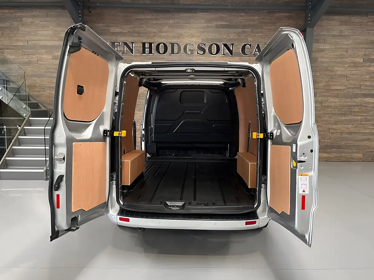 Used 2022 Ford Transit Custom Limited Silver - Interior and Exterior details 17