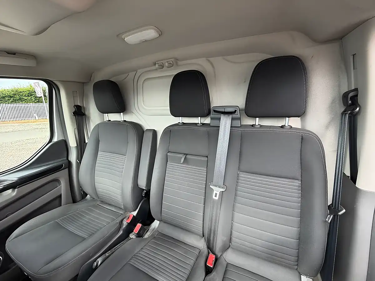 Used 2022 Ford Transit Custom Limited Silver - Interior and Exterior details 11