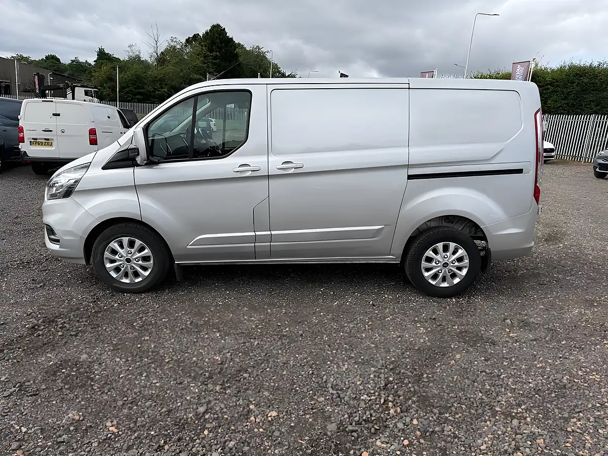 Used 2022 Ford Transit Custom Limited Silver - Interior and Exterior details 4