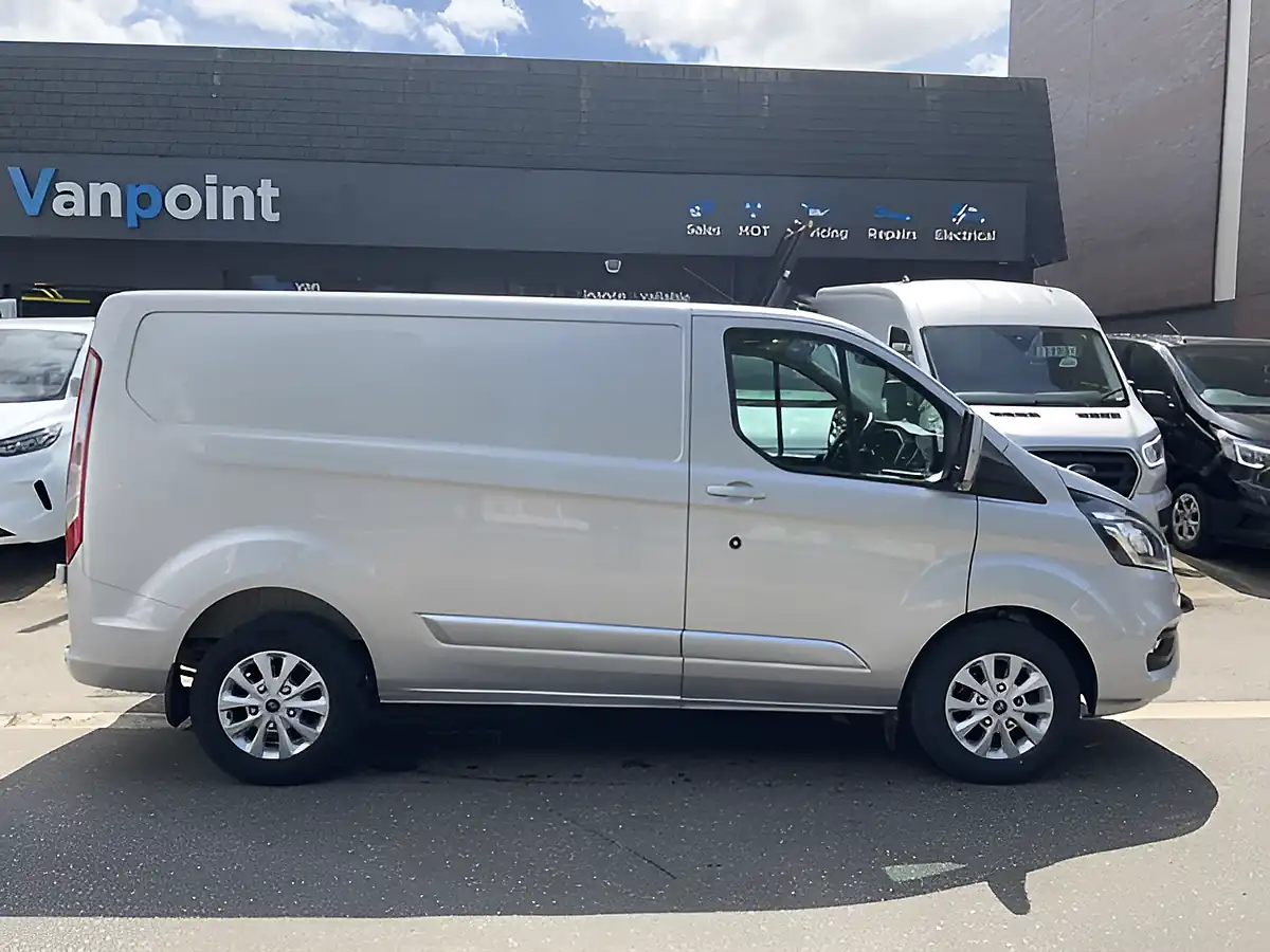 Used 2022 Ford Transit Custom Limited Silver - Interior and Exterior details 7