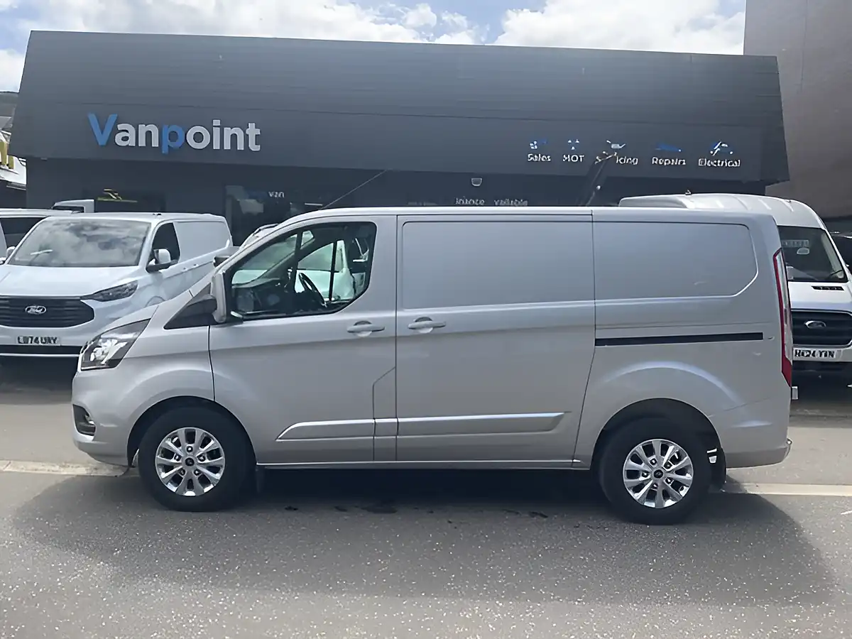 Used 2022 Ford Transit Custom Limited Silver - Interior and Exterior details 8
