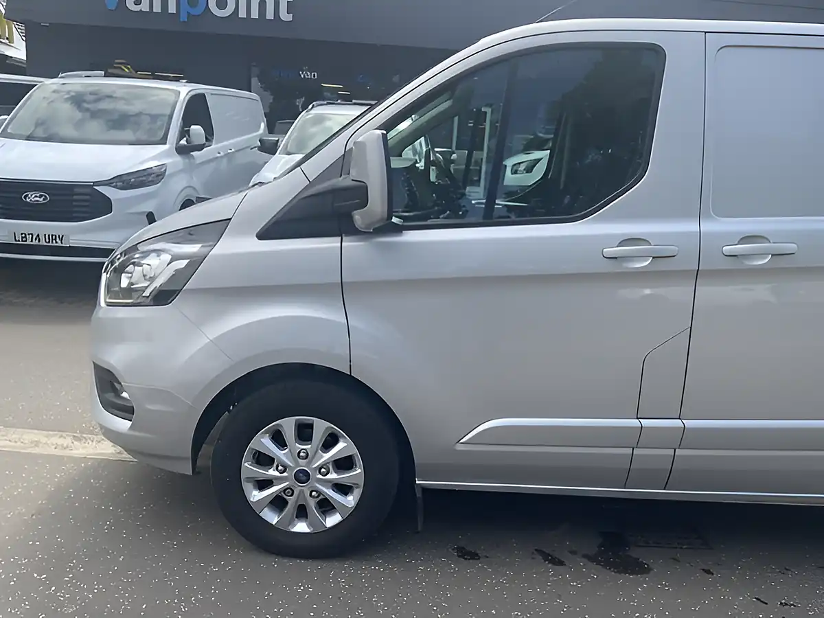 Used 2022 Ford Transit Custom Limited Silver - Interior and Exterior details 9