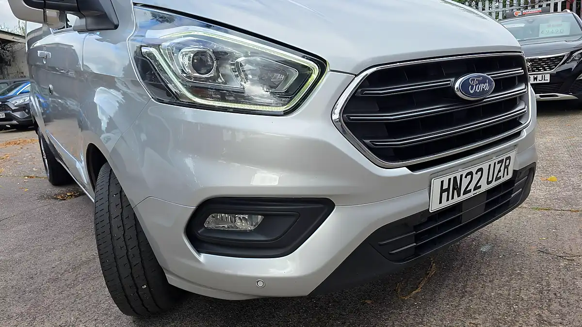 Used 2022 Ford Transit Custom Limited Silver - Interior and Exterior details 10
