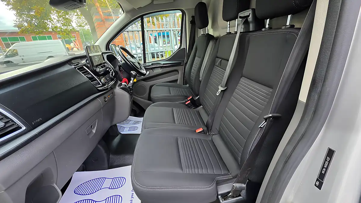 Used 2022 Ford Transit Custom Limited Silver - Interior and Exterior details 14