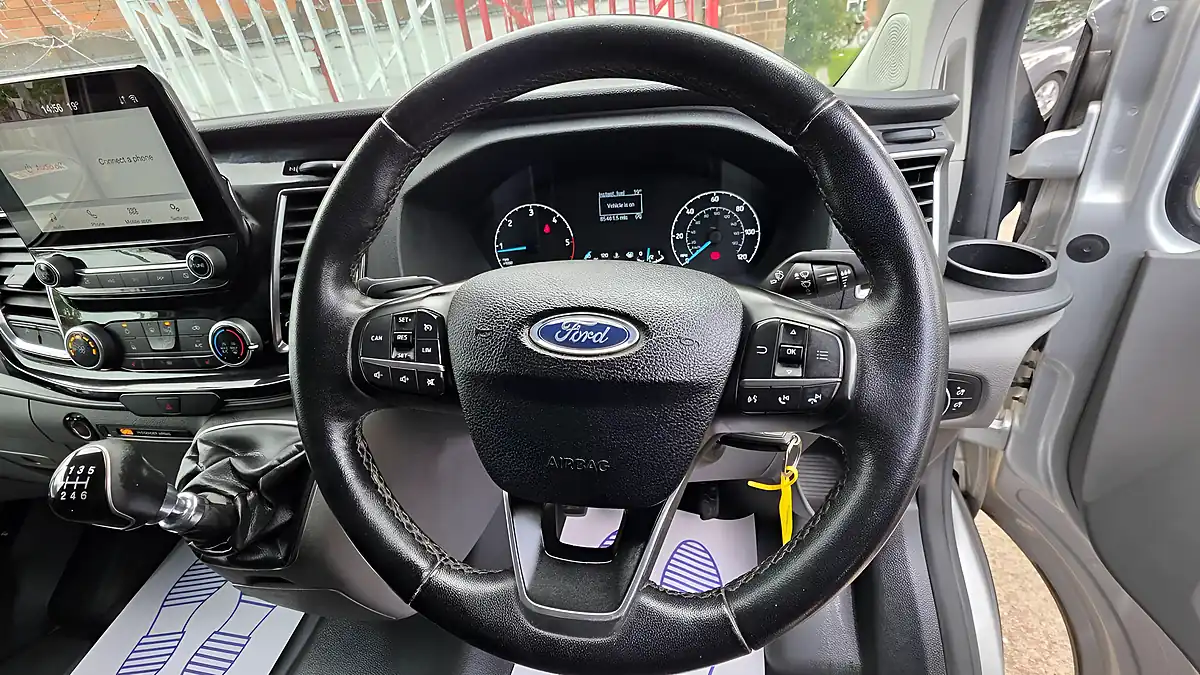 Used 2022 Ford Transit Custom Limited Silver - Interior and Exterior details 16