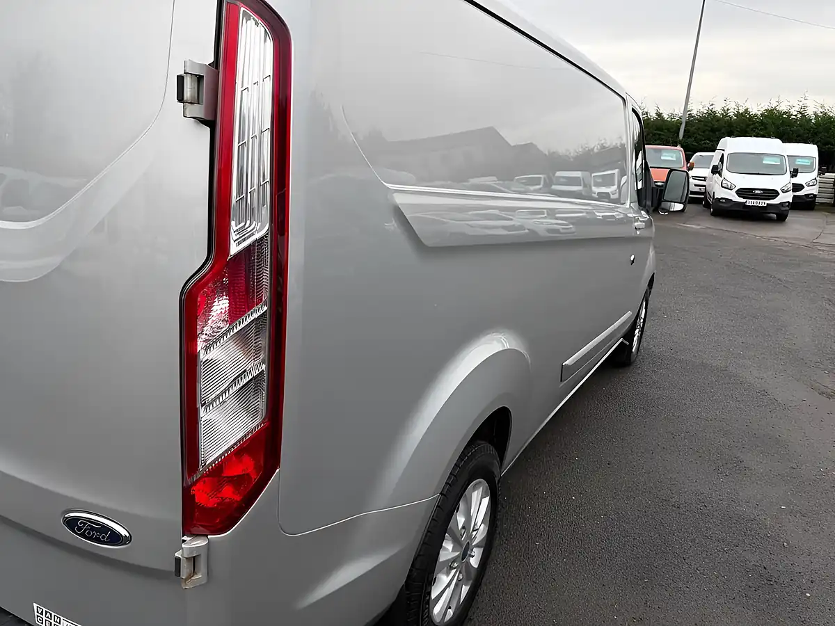 Used 2022 Ford Transit Custom Limited Silver - Interior and Exterior details 19