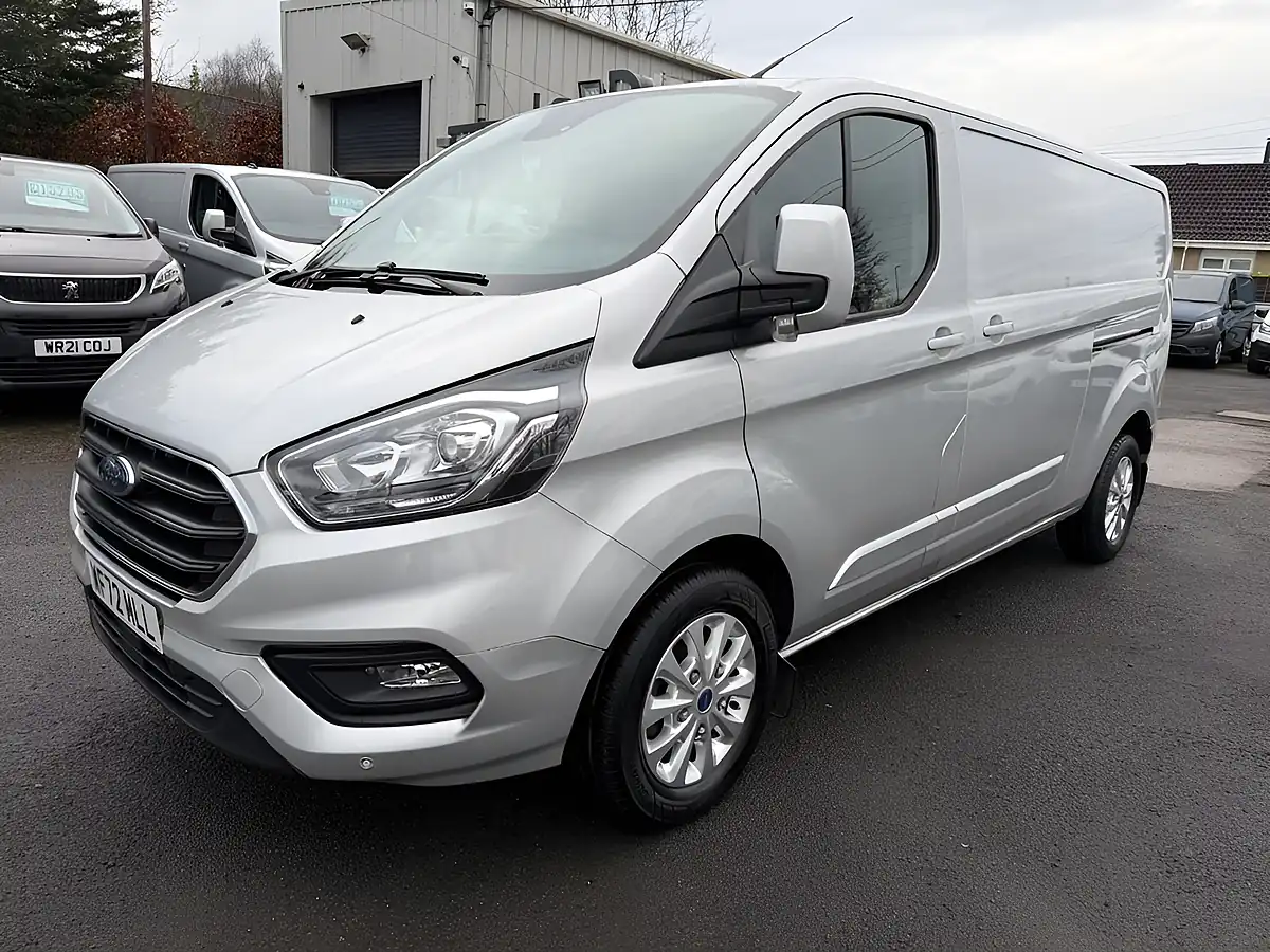 Used 2022 Ford Transit Custom Limited Silver - Interior and Exterior details 7
