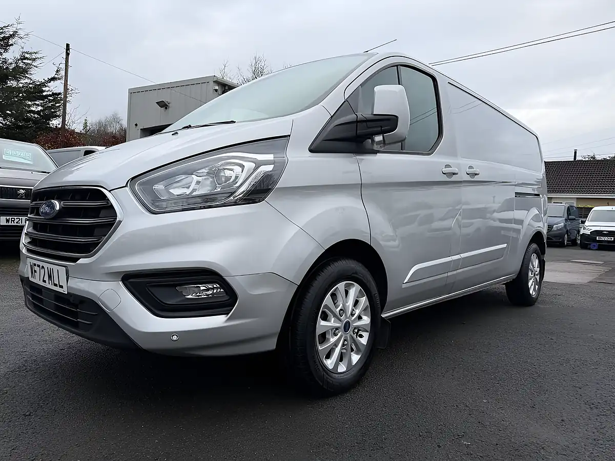 Used 2022 Ford Transit Custom Limited Silver - Interior and Exterior details 8